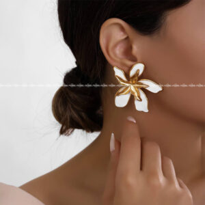 گوشواره لیلیوم سفید